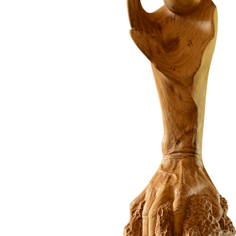 Main sculptée réalisée par un artiste français