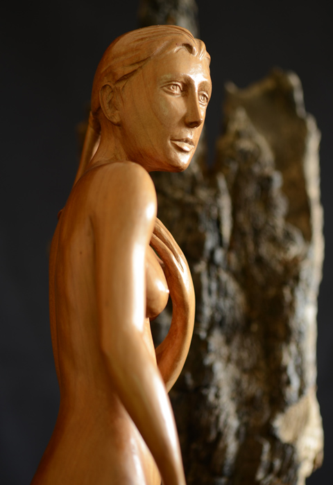 Sculpture de femme nue, buste