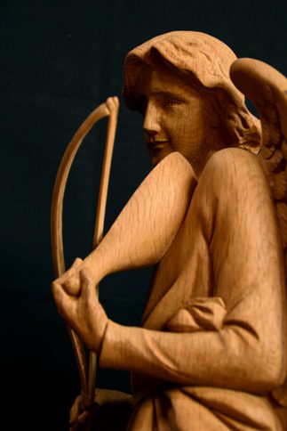 Ange musicien, sculpture sur bois